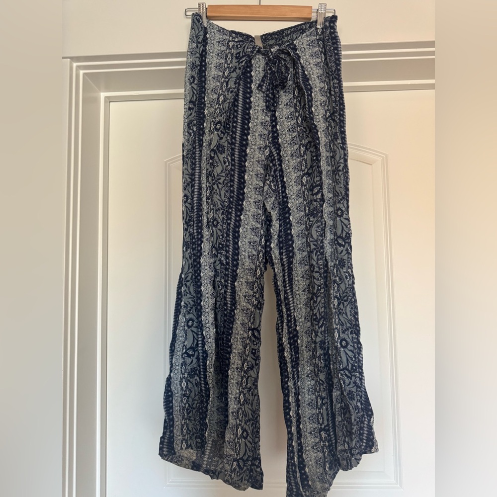 Style & Co. Navy and White Wide Leg Pants